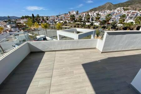 Royal Palm 22 Luxurious 3 Bedroom Penthouse Nerja Exteriér fotografie
