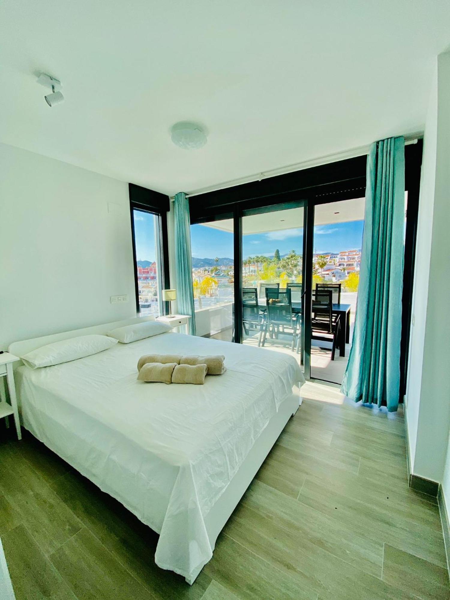 Royal Palm 22 Luxurious 3 Bedroom Penthouse Nerja Exteriér fotografie